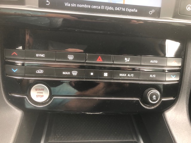 Jaguar F-Pace 20D Automático (2017) | Garantía 1 Año 4 Jaguar F-Pace 20D Automático (2017) | Garantía 1 Año - Imagen 4