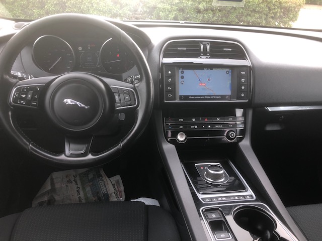 Jaguar F-Pace 20D Automático (2017) | Garantía 1 Año 31 Jaguar F-Pace 20D Automático (2017) | Garantía 1 Año - Imagen 31