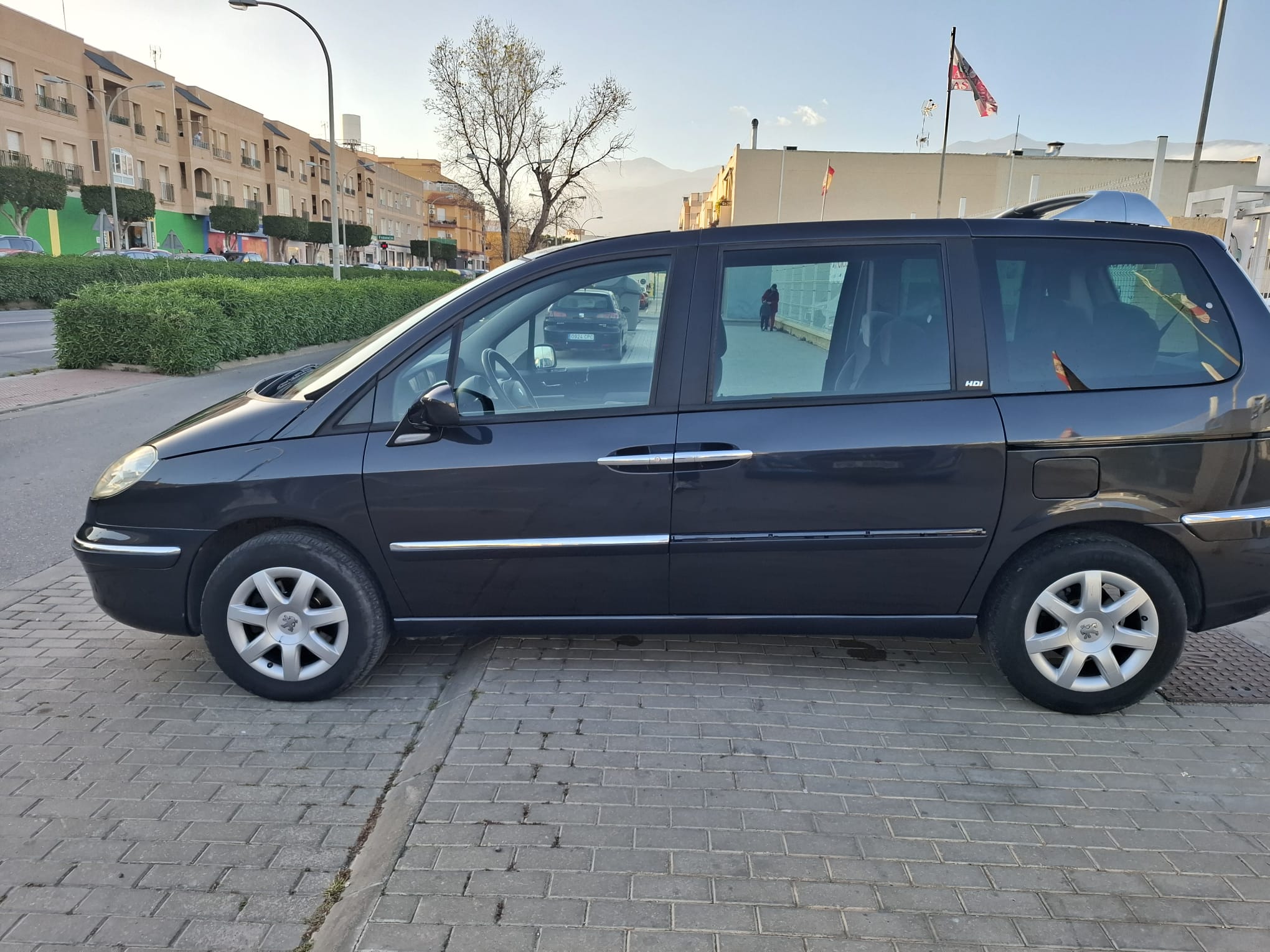 Peugeot 807 Automática 7 Plazas (2011) | 118.000 km | Ideal Familias 2 Peugeot 807 Automática 7 Plazas (2011) | 118.000 km | Ideal Familias - Imagen 2