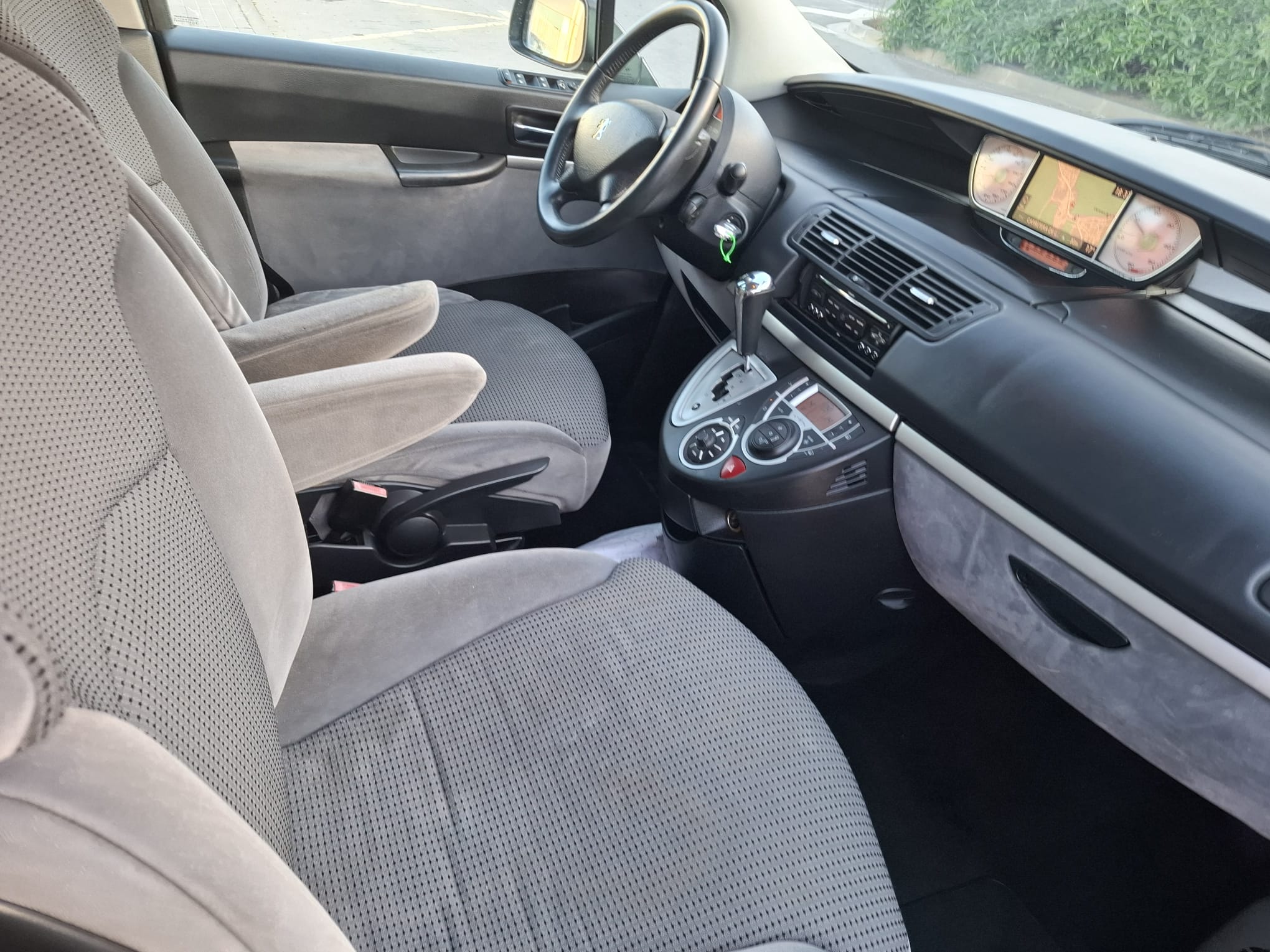 Peugeot 807 Automática 7 Plazas (2011) | 118.000 km | Ideal Familias 22 Peugeot 807 Automática 7 Plazas (2011) | 118.000 km | Ideal Familias - Imagen 22