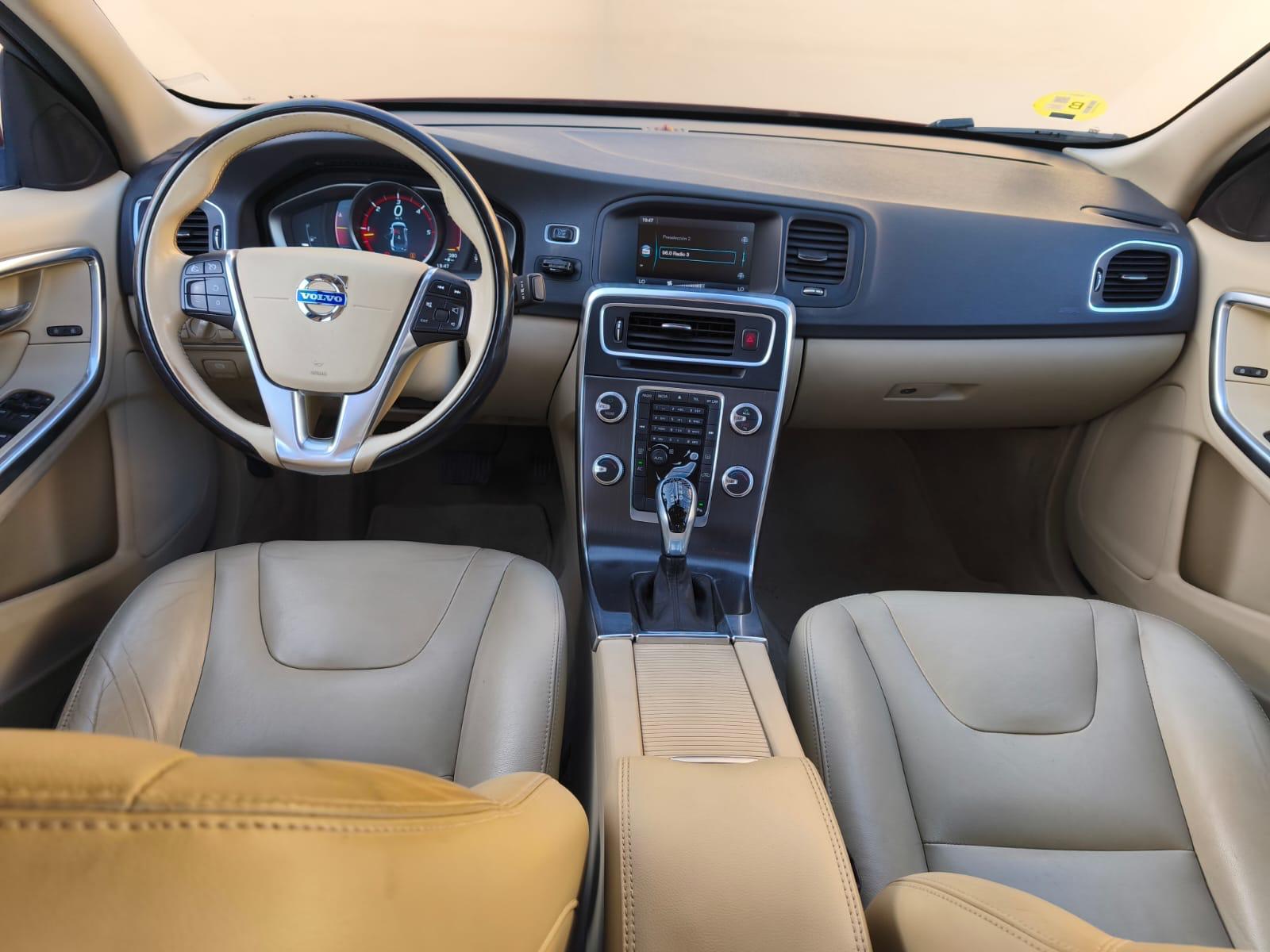 Volvo V60 2.0 (2014) 163cv | Automático | Seguridad Premium 16 Volvo V60 2.0 (2014) 163cv | Automático | Seguridad Premium - Imagen 16