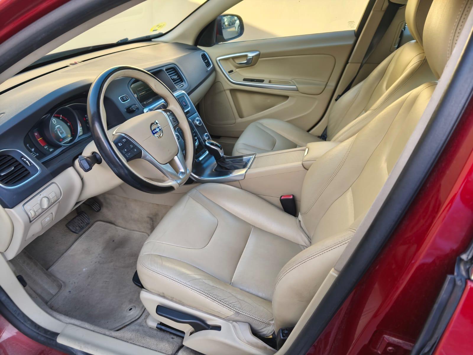 Volvo V60 2.0 (2014) 163cv | Automático | Seguridad Premium 18 Volvo V60 2.0 (2014) 163cv | Automático | Seguridad Premium - Imagen 18